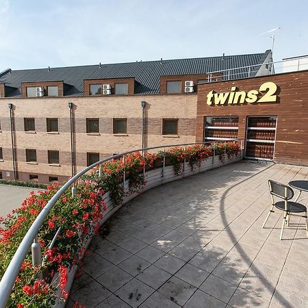 Hotel Twins II Warszawa Exteriör bild