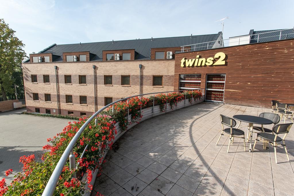 Hotel Twins II Warszawa Exteriör bild